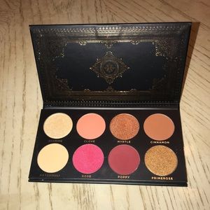 ACE BEAUTĒ - Grandoise Eyeshadow Palette